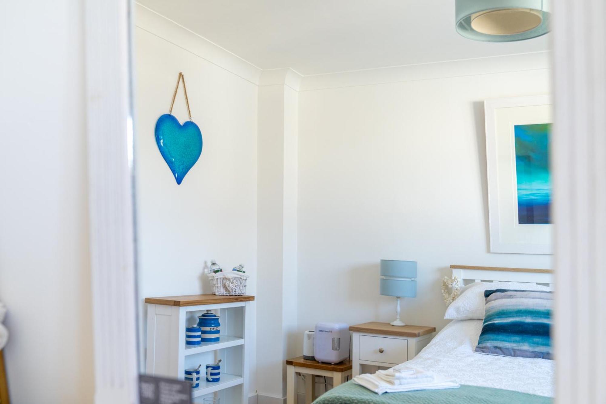 Trethvor House Ensuite Double Room With Free Parking In Quiet Residential Area Padstow Exterior photo
